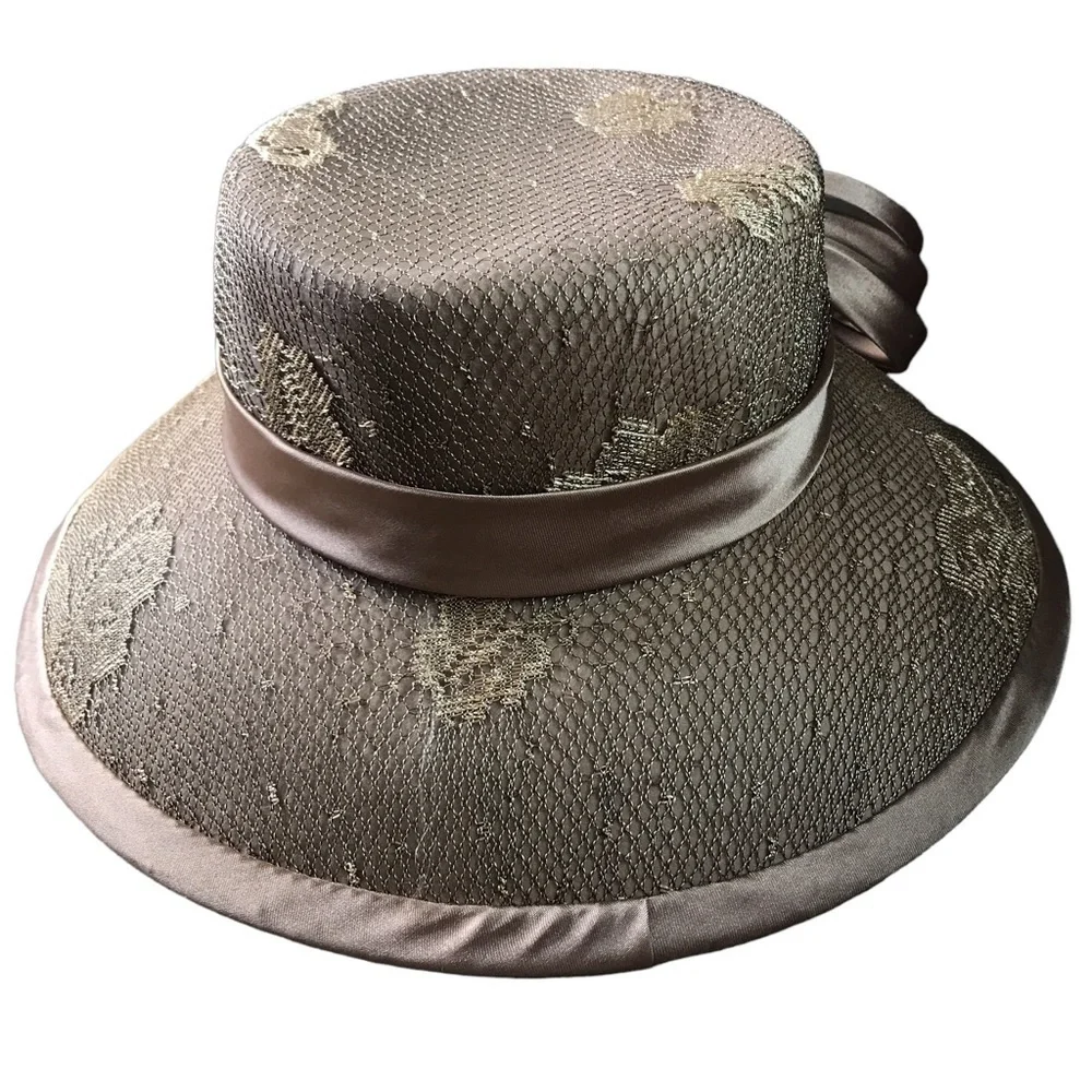 Vintage Ellie 100% wool shiny satin light brown lace derby tea hat